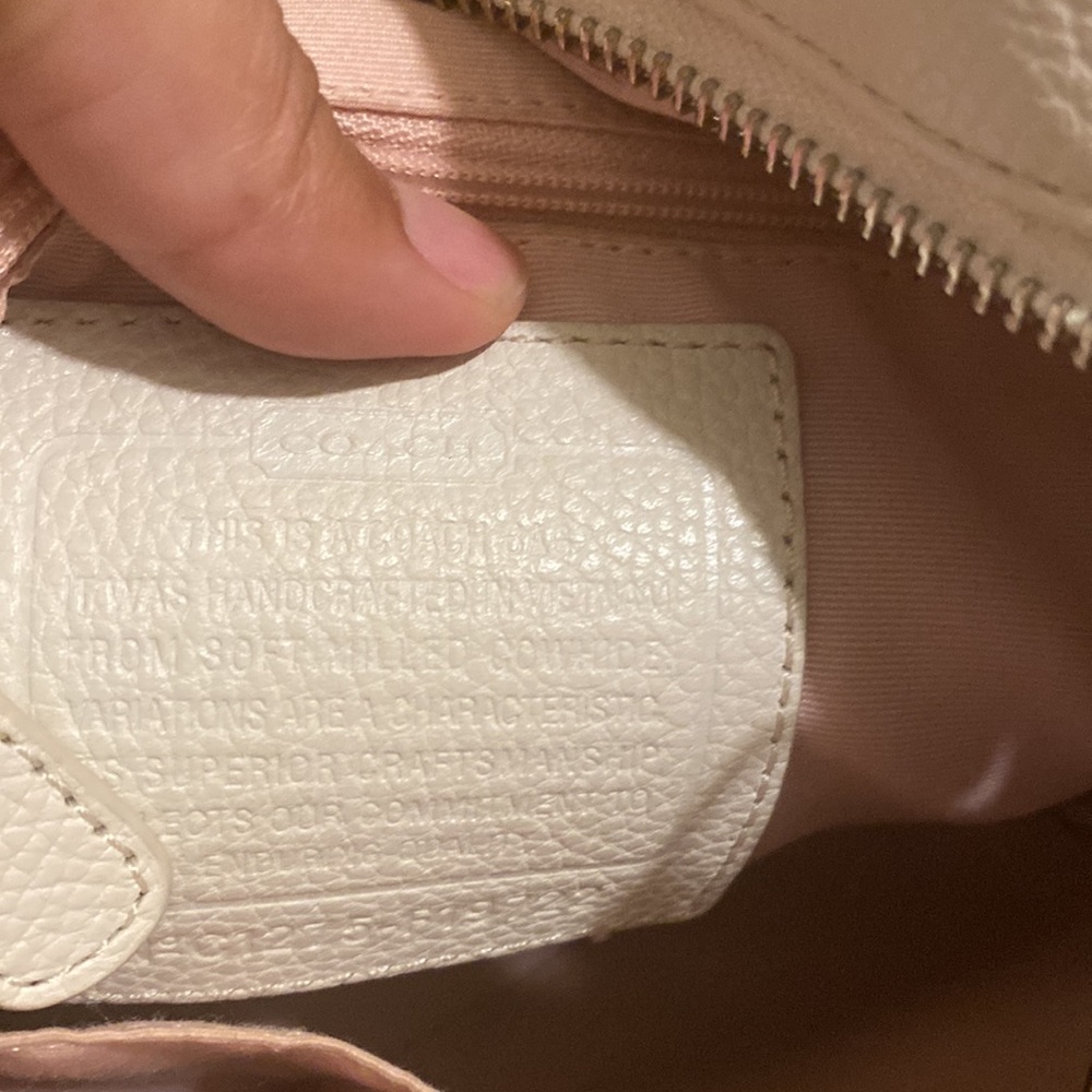 Coach Bag - Picture 2 of 4